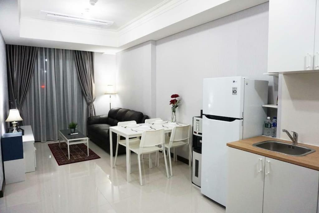 Luxury 2 Bedroom Condo At Casa Grande Residence - Kasablanka Mall Jakarta Eksteriør bilde